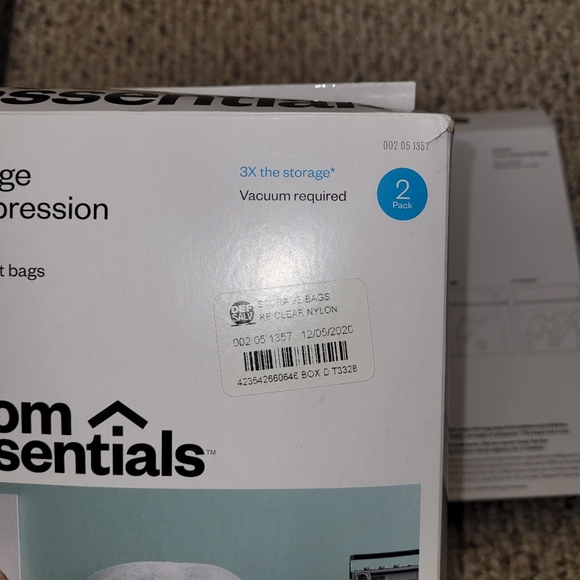 Room Essentials Storage Compression Bags - Picture 3 of 4